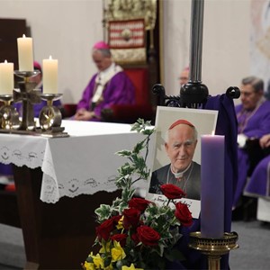 Nadbiskup Kutleša predvodio misno slavlje prigodom 22. obljetnice smrti kardinala Kuharića
